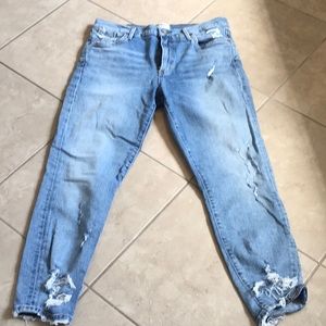 Light blue distressed Jean